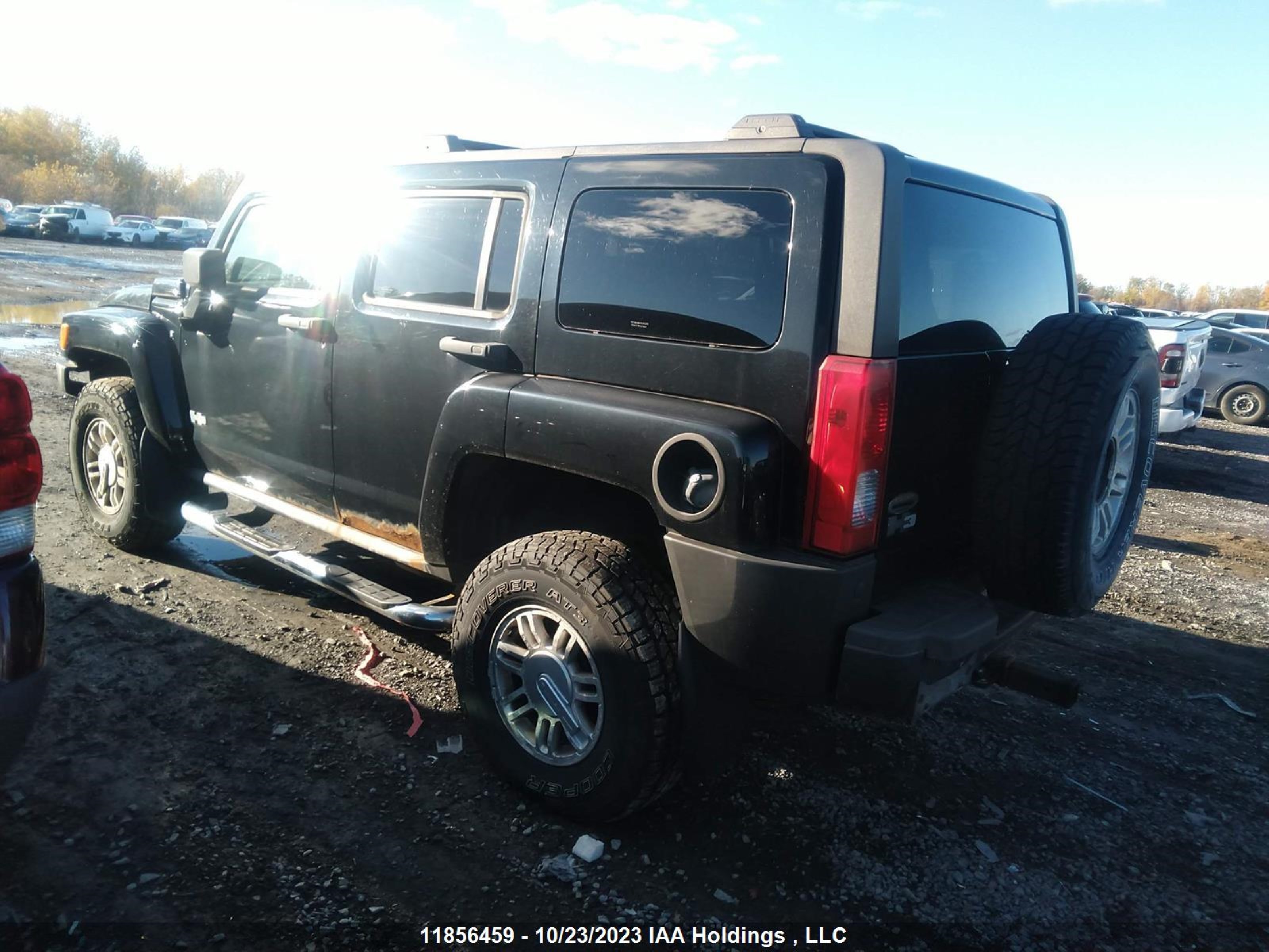 Photo 2 VIN: 5GTDN13E378161379 - HUMMER H3 