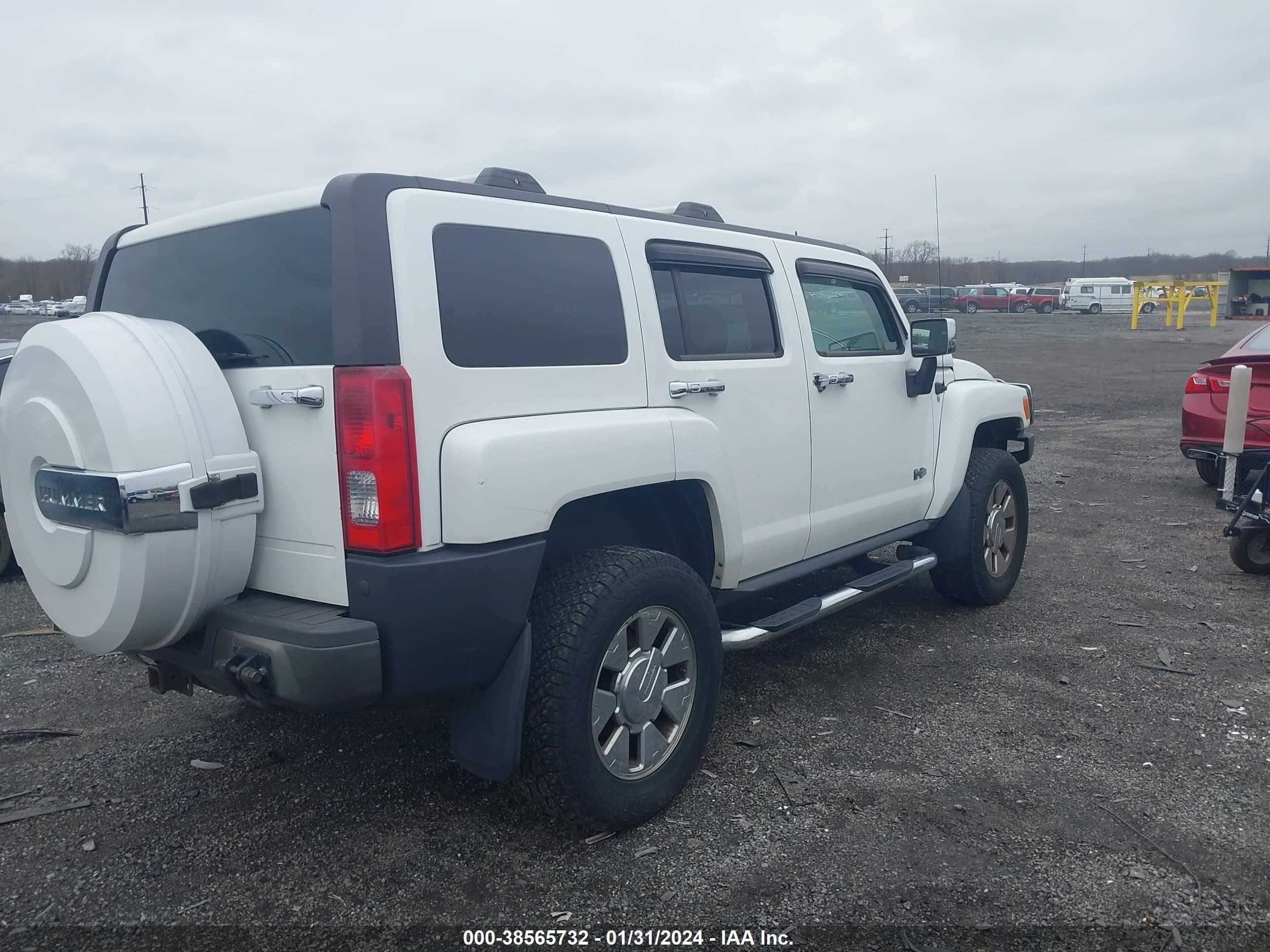 Photo 3 VIN: 5GTDN13E378178604 - HUMMER H3 