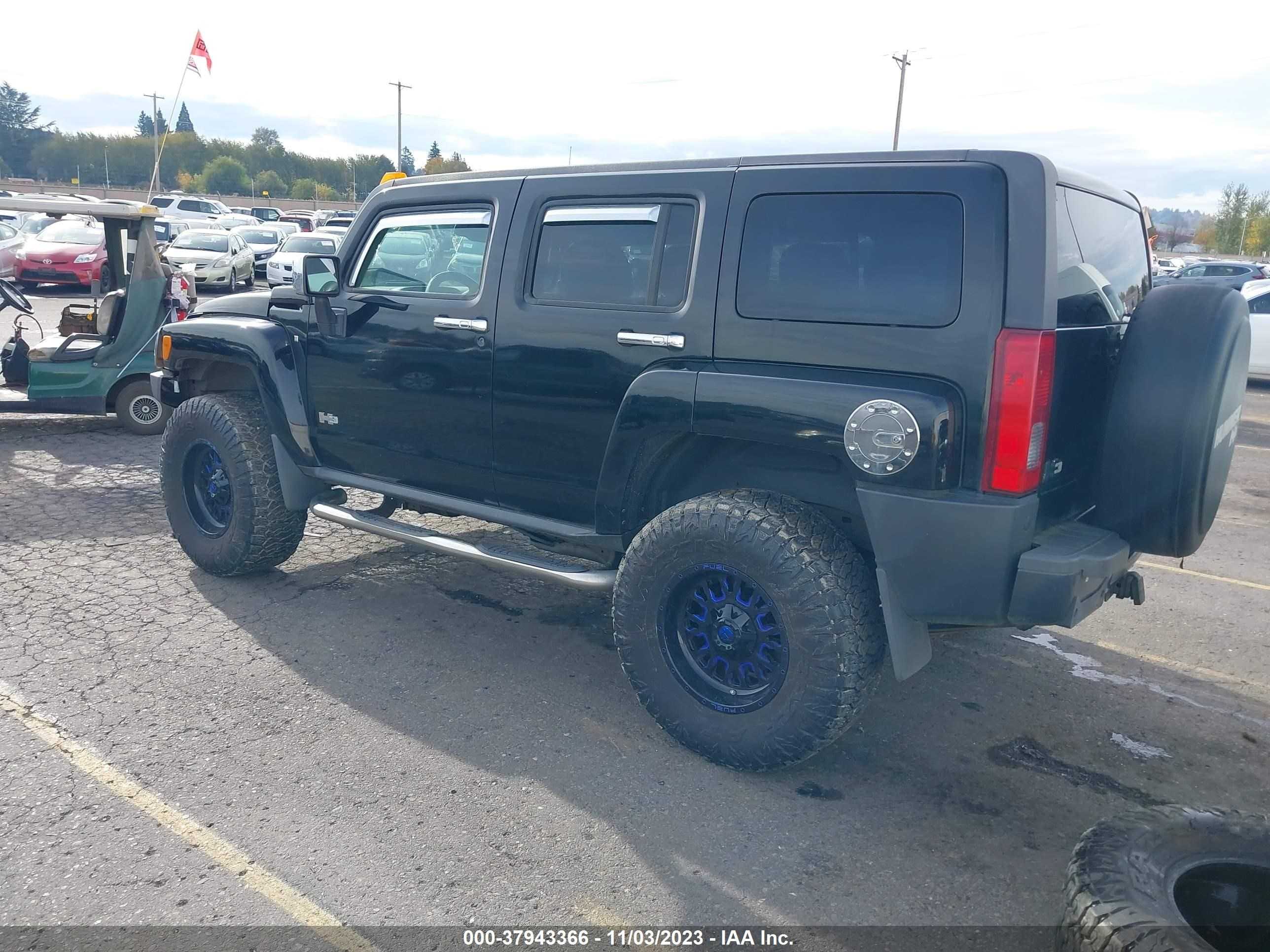 Photo 2 VIN: 5GTDN13E478133462 - HUMMER H3 