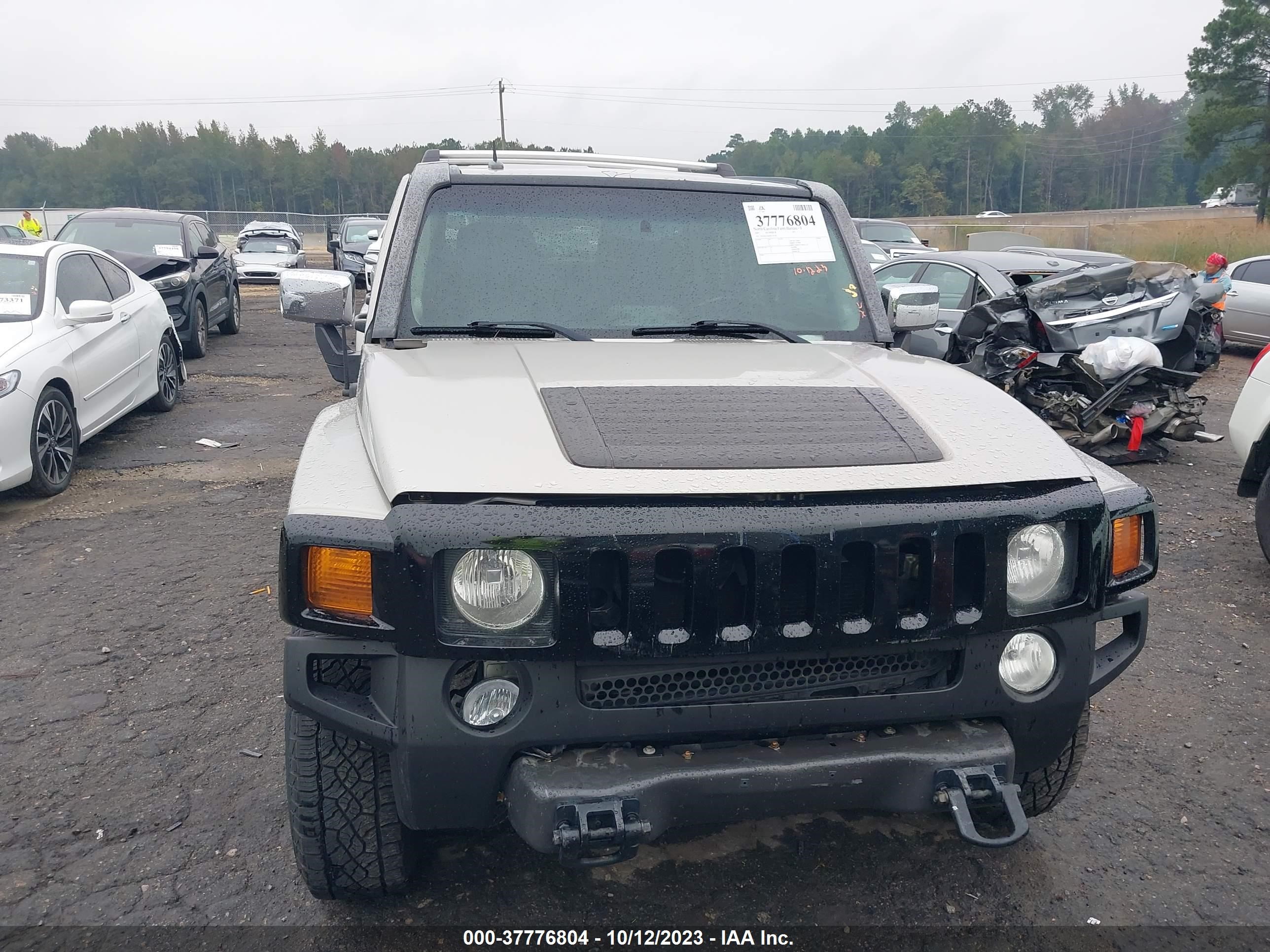 Photo 11 VIN: 5GTDN13E478174738 - HUMMER H3 