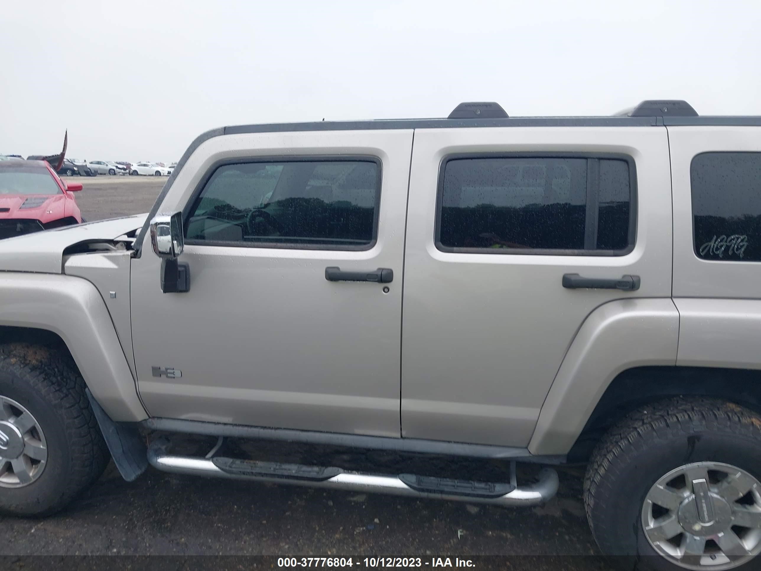 Photo 13 VIN: 5GTDN13E478174738 - HUMMER H3 