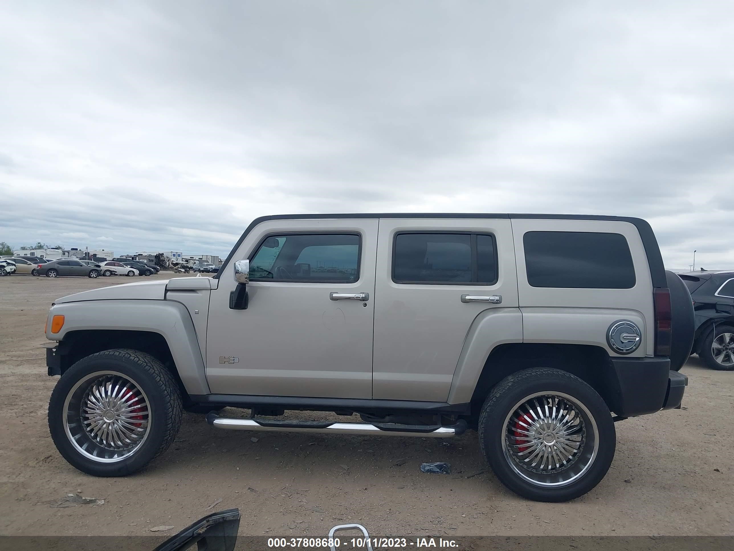 Photo 14 VIN: 5GTDN13E578153025 - HUMMER H3 