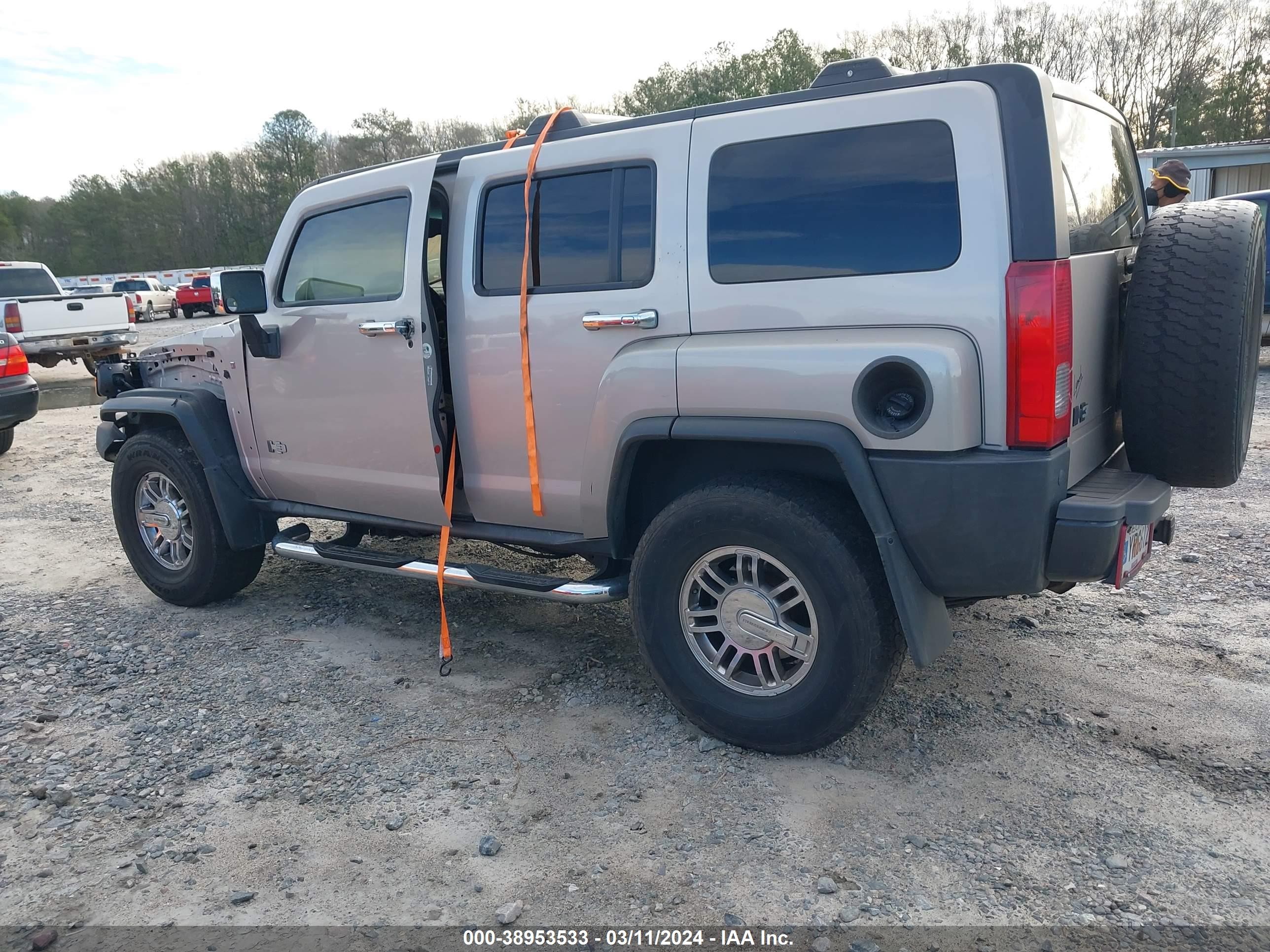 Photo 2 VIN: 5GTDN13E578196652 - HUMMER NULL 