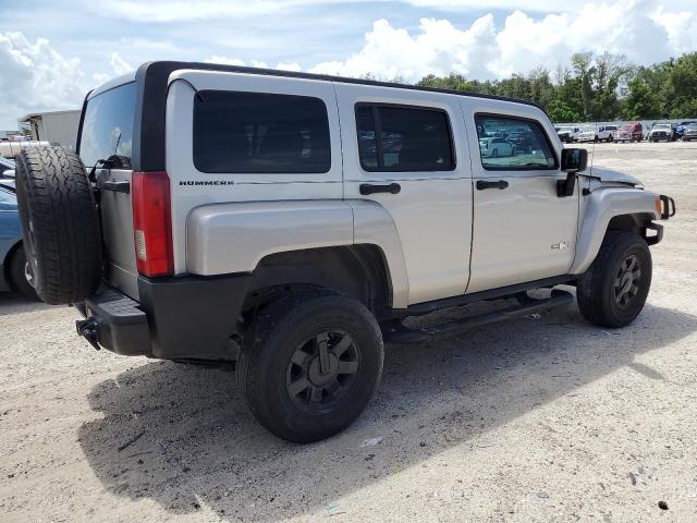 Photo 2 VIN: 5GTDN13E578244425 - HUMMER H3 