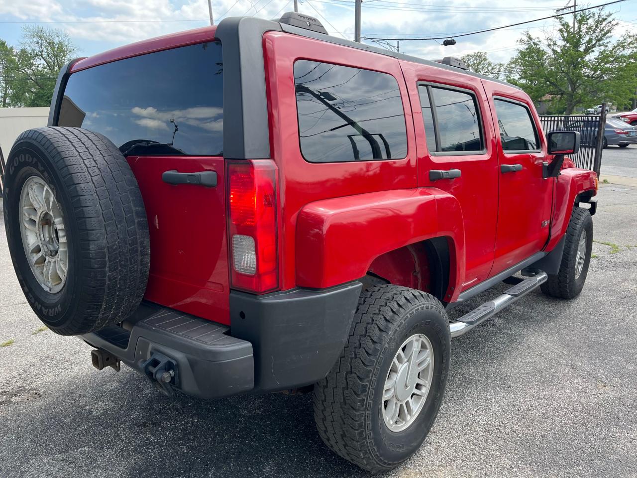 Photo 3 VIN: 5GTDN13E678182331 - HUMMER H3 