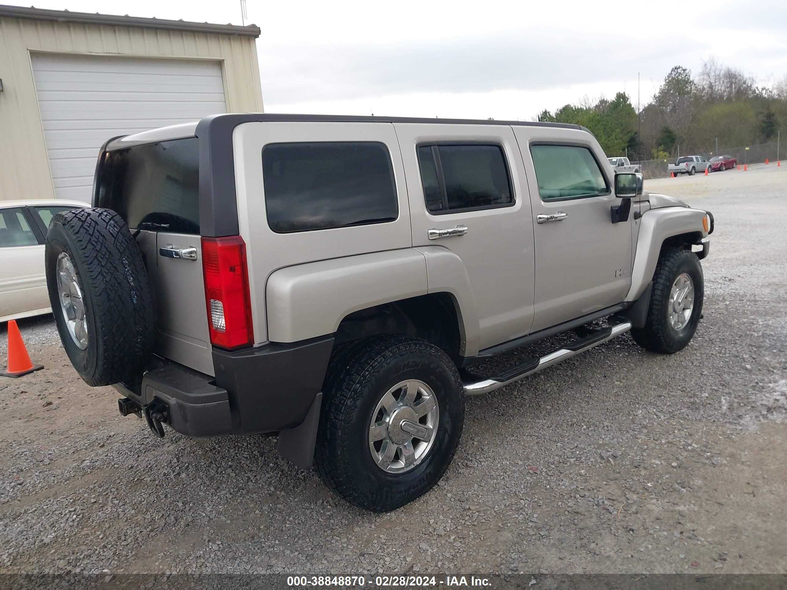 Photo 3 VIN: 5GTDN13E678196563 - HUMMER NULL 