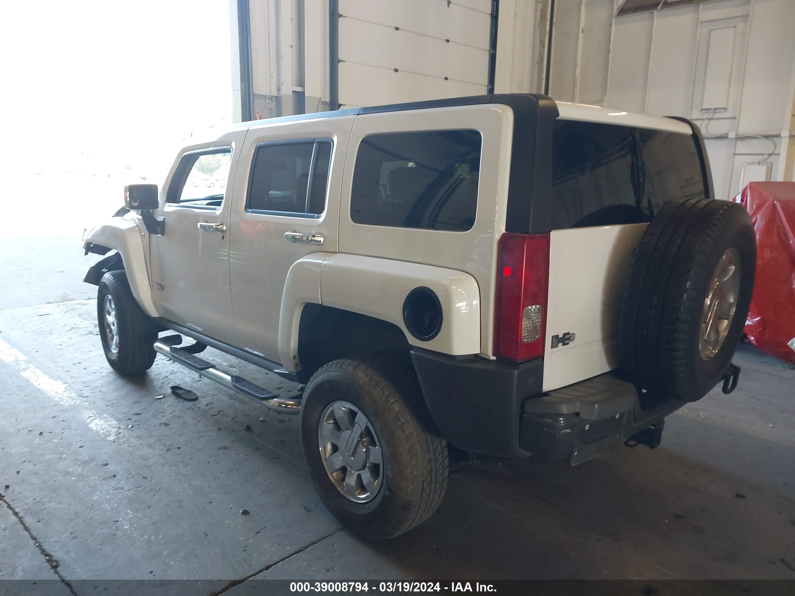 Photo 2 VIN: 5GTDN13E678231361 - HUMMER NULL 