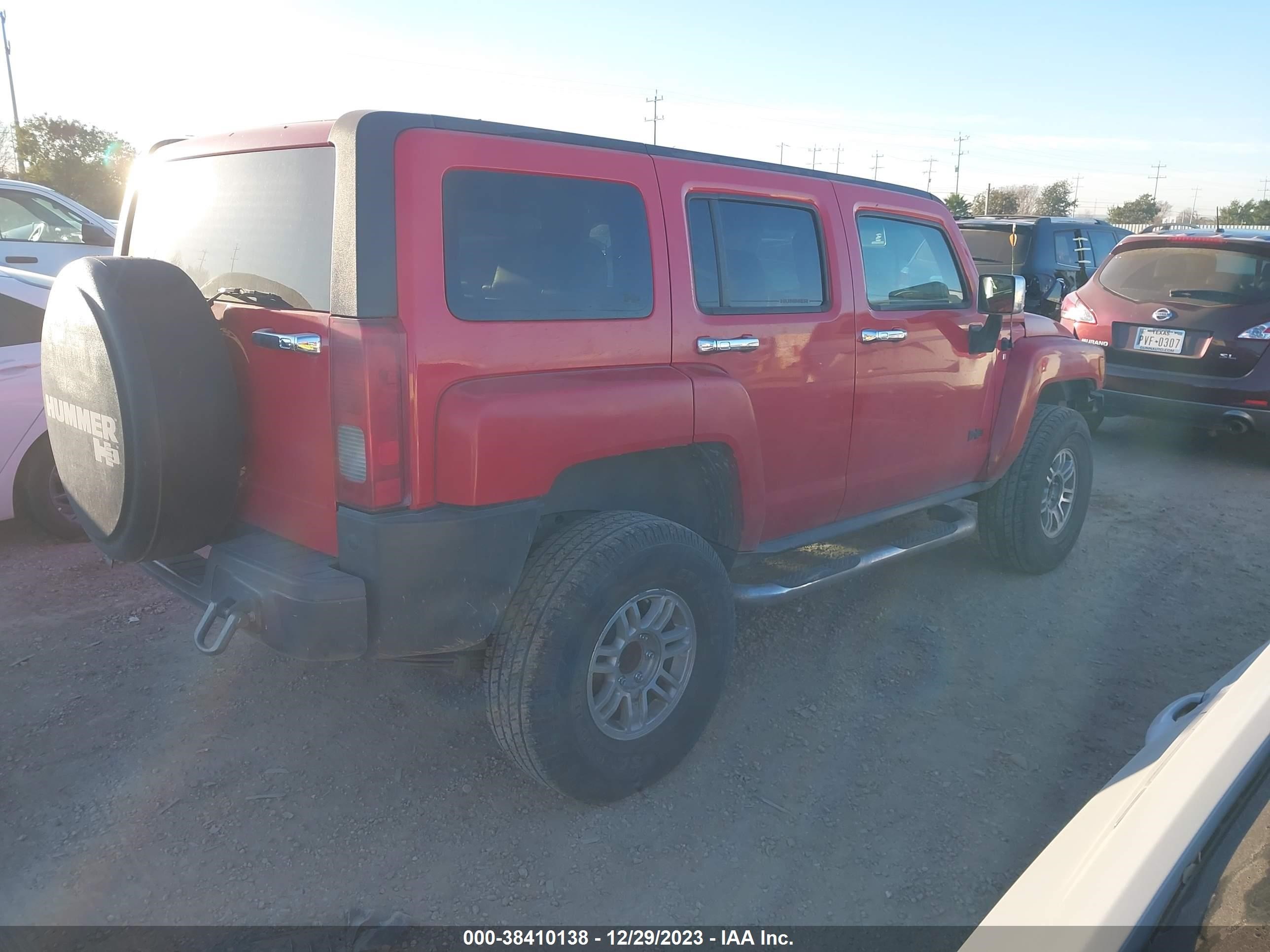 Photo 3 VIN: 5GTDN13E678236642 - HUMMER H3 