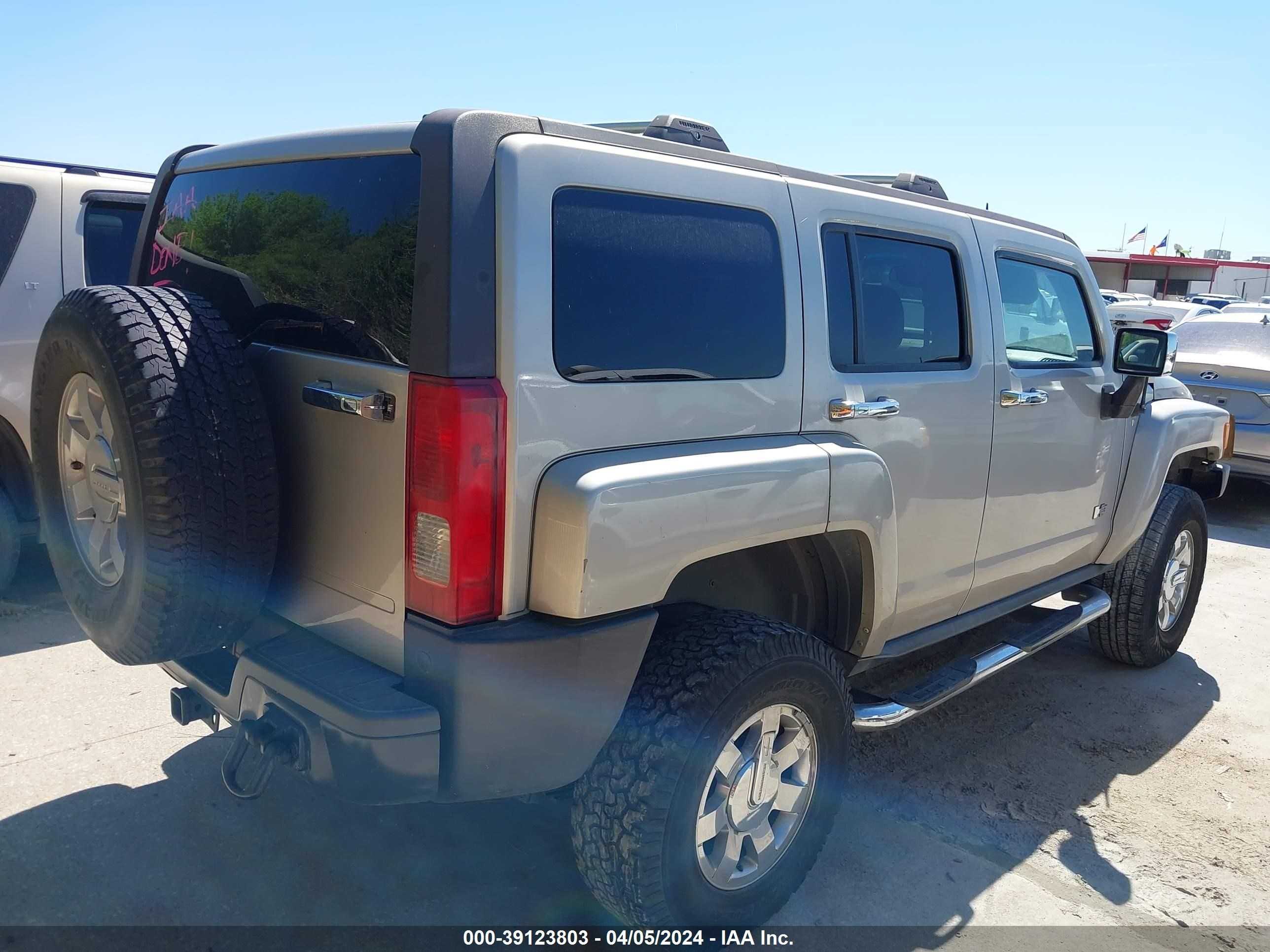 Photo 3 VIN: 5GTDN13E678253330 - HUMMER NULL 