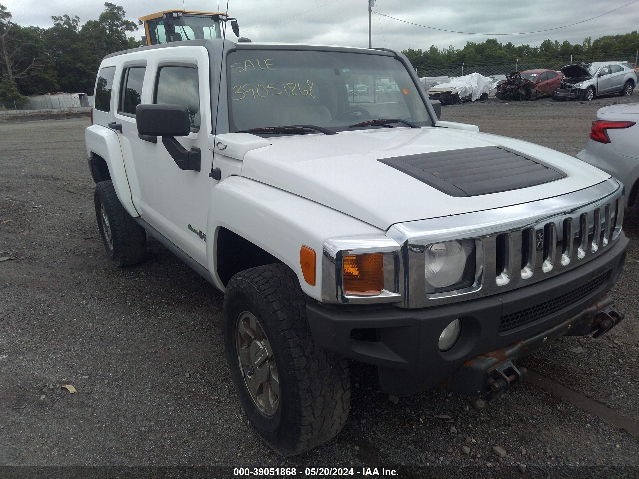 Photo 1 VIN: 5GTDN13E678253814 - HUMMER H3 