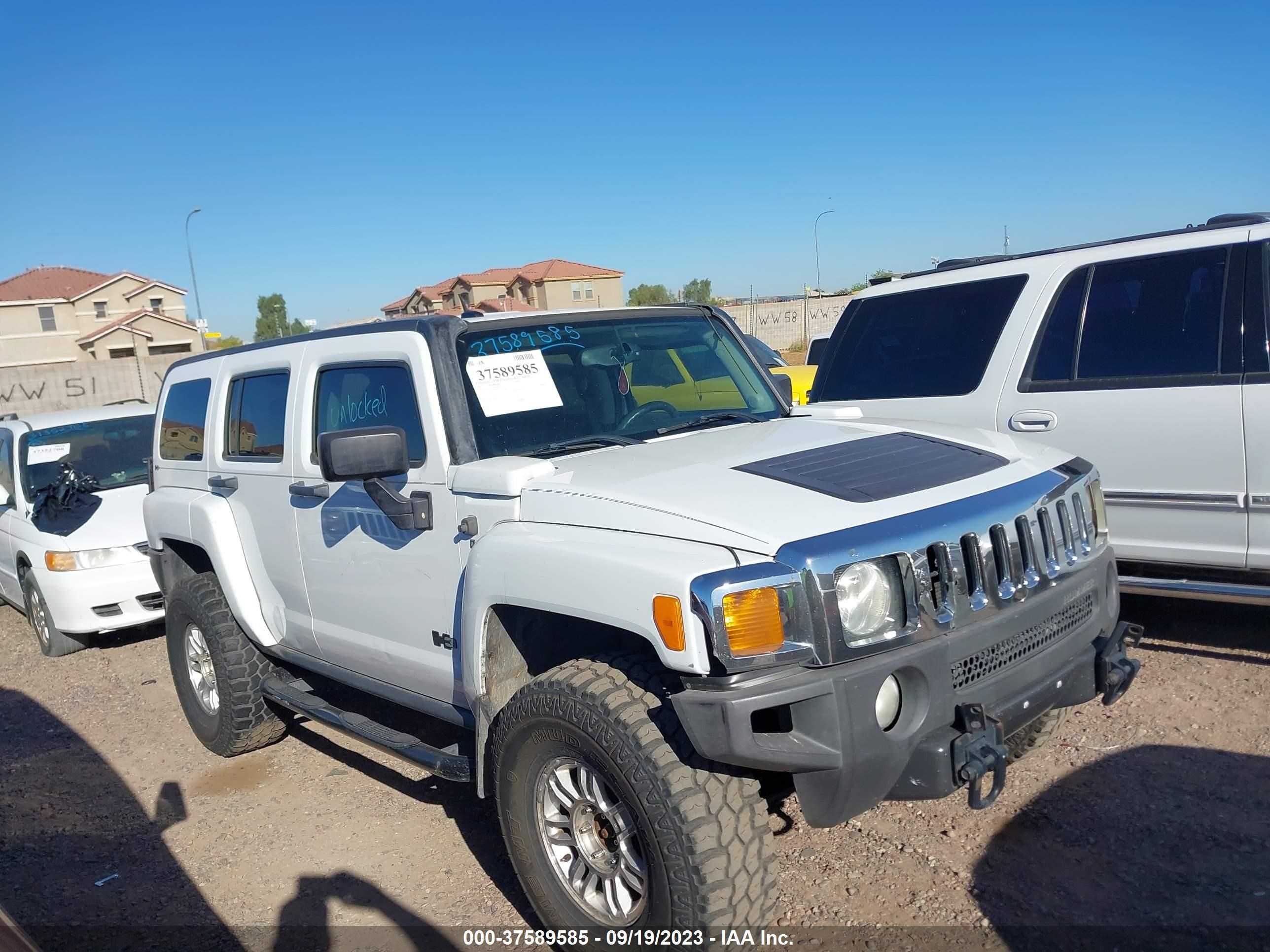 Photo 0 VIN: 5GTDN13E978165968 - HUMMER H3 