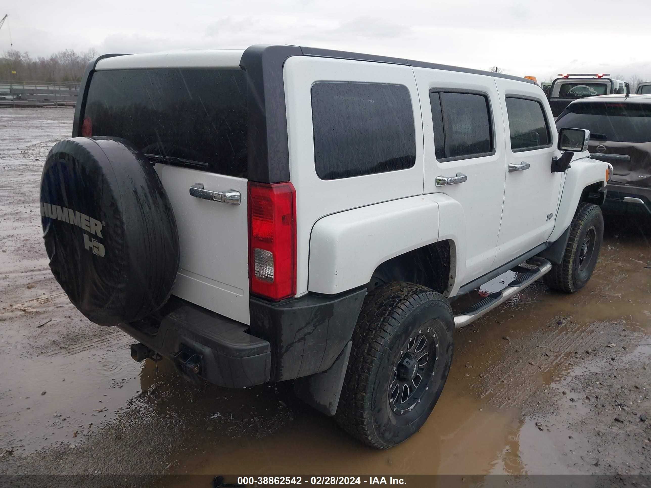 Photo 3 VIN: 5GTDN13EX78227698 - HUMMER NULL 