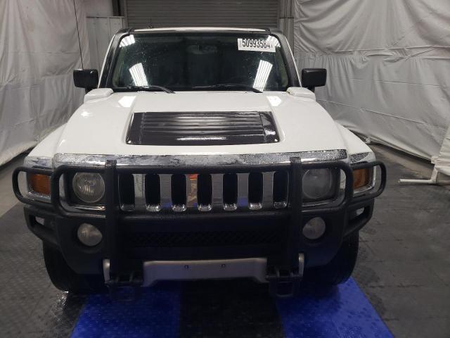 Photo 4 VIN: 5GTEN13E088112520 - HUMMER H3 