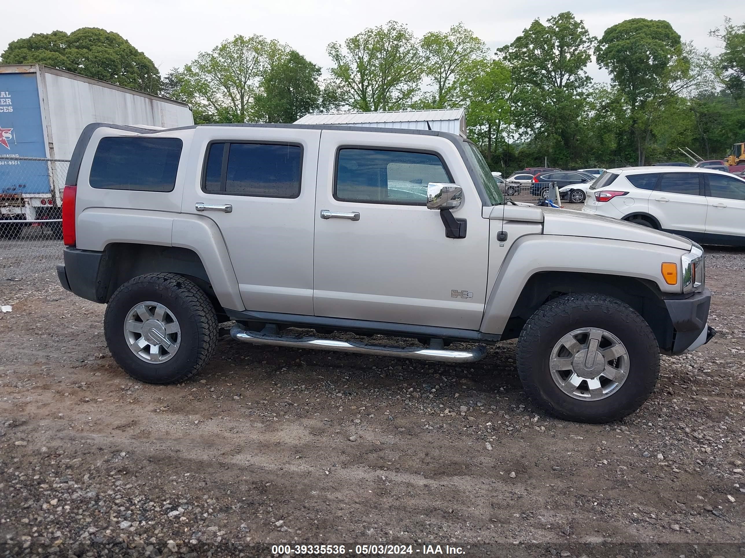 Photo 12 VIN: 5GTEN13E088154878 - HUMMER NULL 