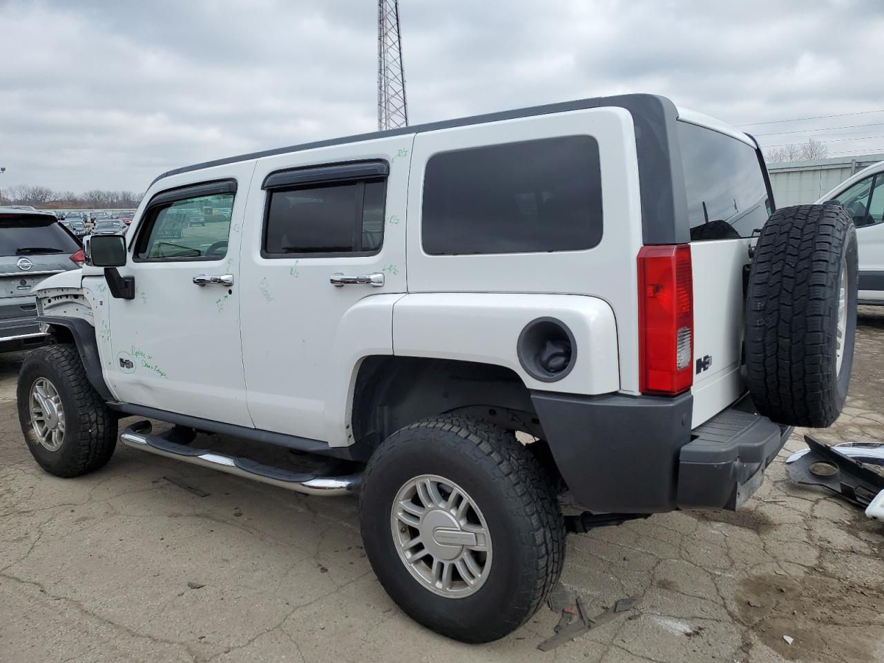 Photo 1 VIN: 5GTEN13E098157359 - HUMMER H3 