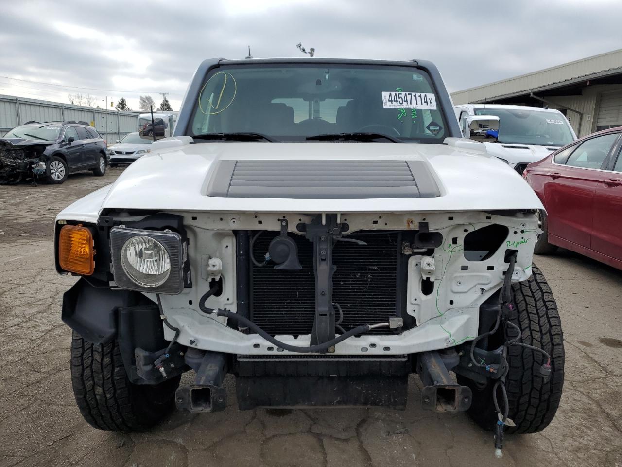 Photo 4 VIN: 5GTEN13E098157359 - HUMMER H3 