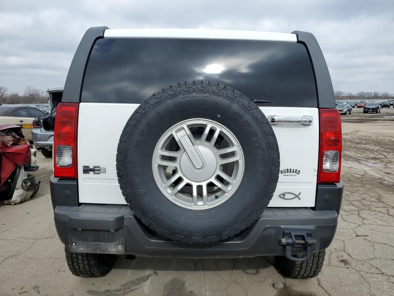 Photo 5 VIN: 5GTEN13E098157359 - HUMMER H3 