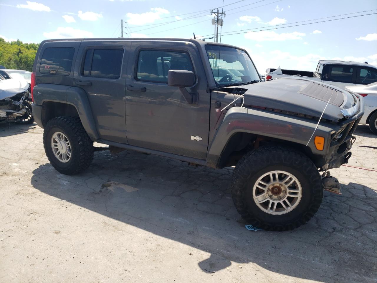 Photo 3 VIN: 5GTEN13E188101803 - HUMMER H3 