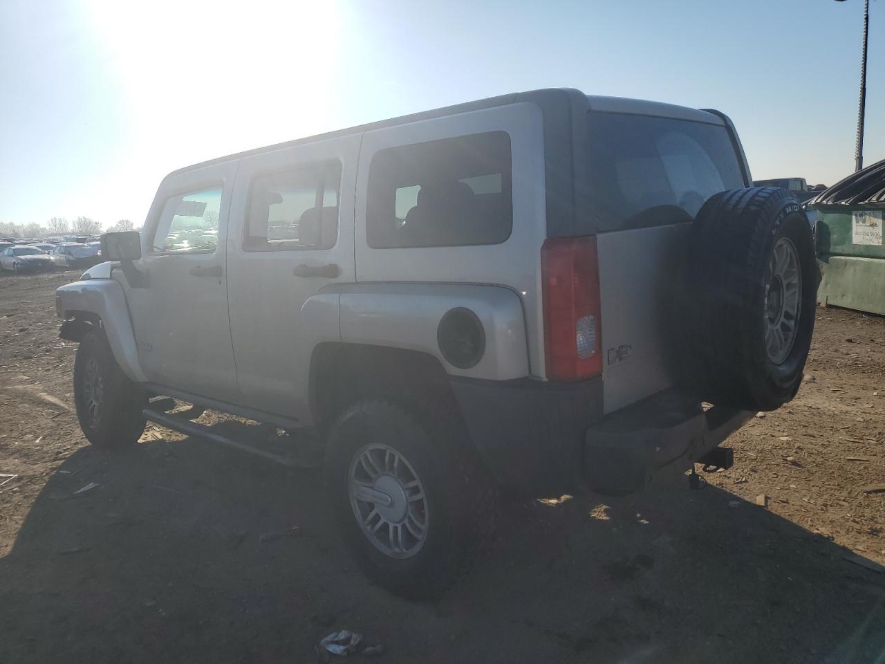 Photo 1 VIN: 5GTEN13E188181734 - HUMMER H3 