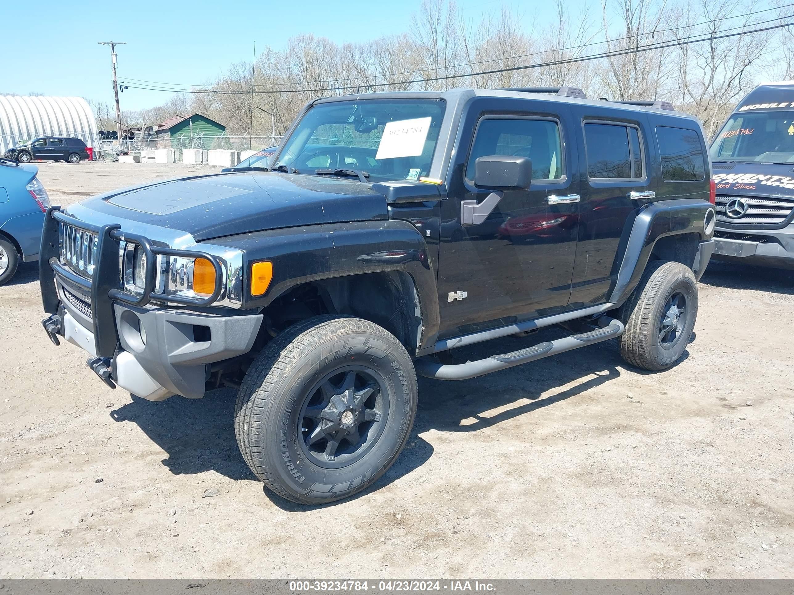 Photo 1 VIN: 5GTEN13E198104881 - HUMMER H2 