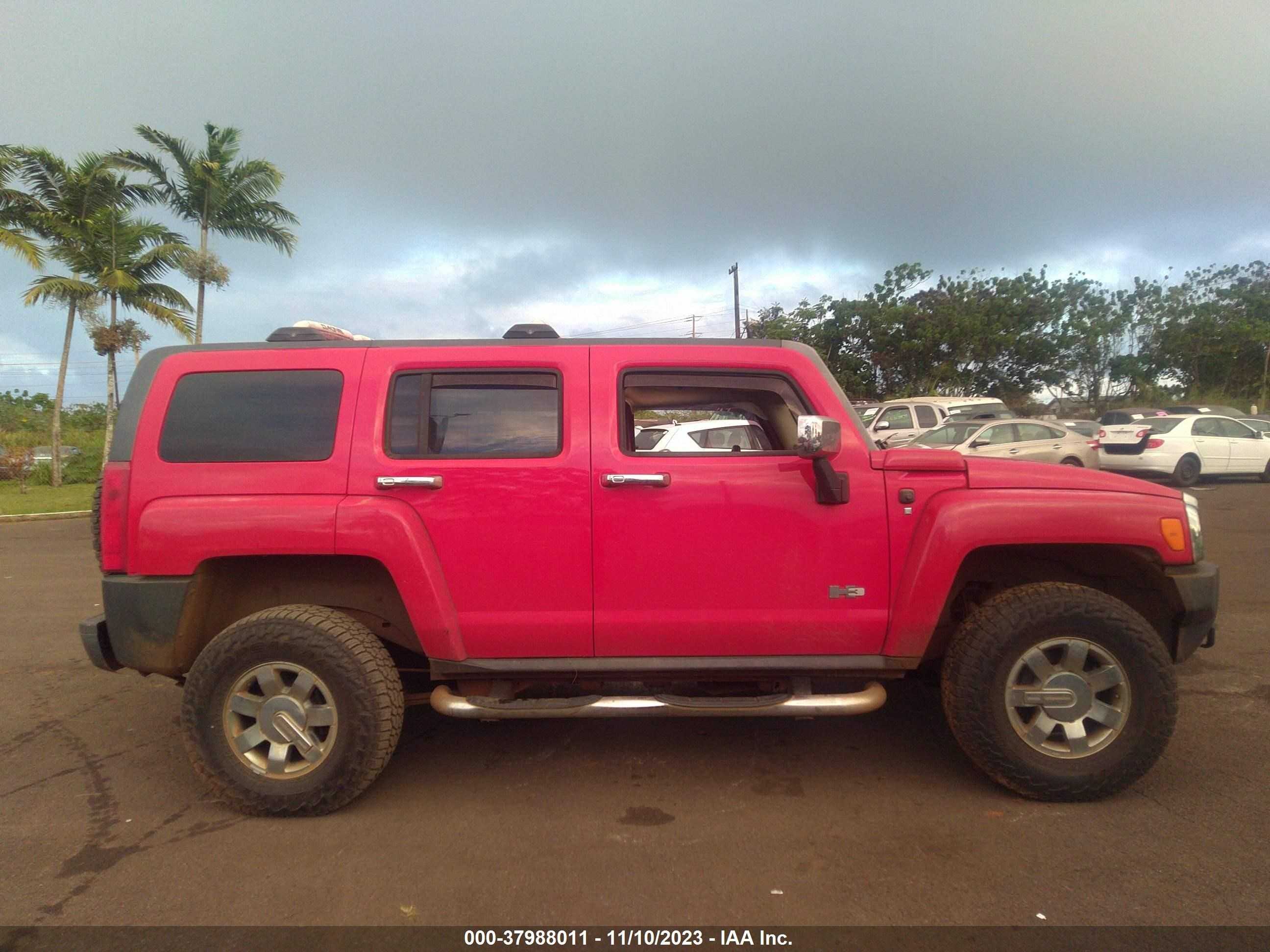 Photo 13 VIN: 5GTEN13E198139422 - HUMMER H3 