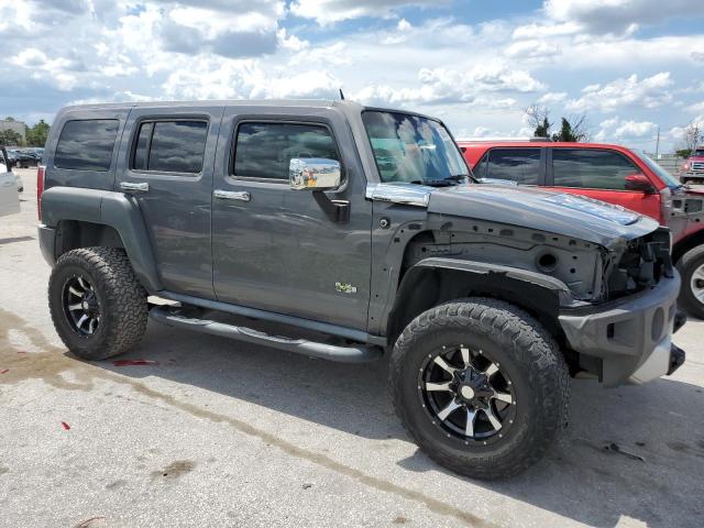 Photo 3 VIN: 5GTEN13E288143428 - HUMMER H3 