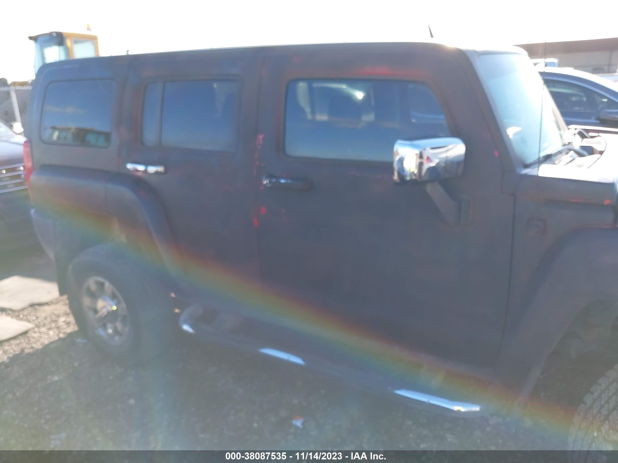 Photo 13 VIN: 5GTEN13E288176963 - HUMMER NULL 