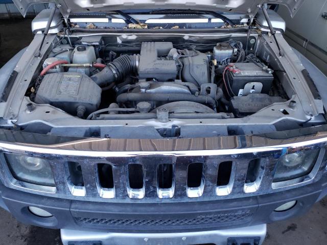 Photo 10 VIN: 5GTEN13E288181239 - HUMMER H3 