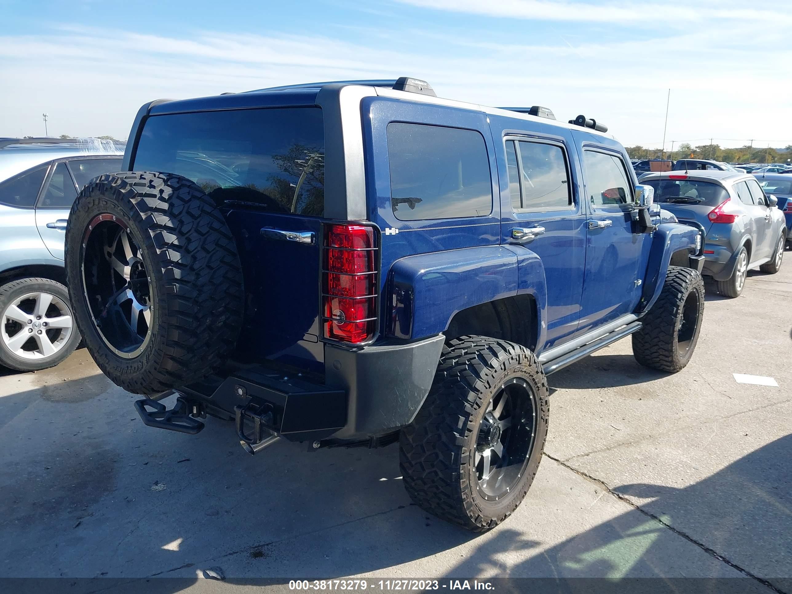 Photo 3 VIN: 5GTEN13E298110981 - HUMMER H3 