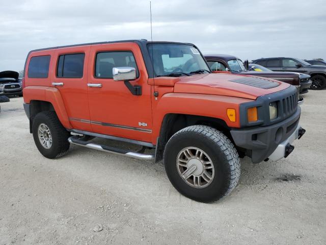 Photo 3 VIN: 5GTEN13E388130848 - HUMMER H3 