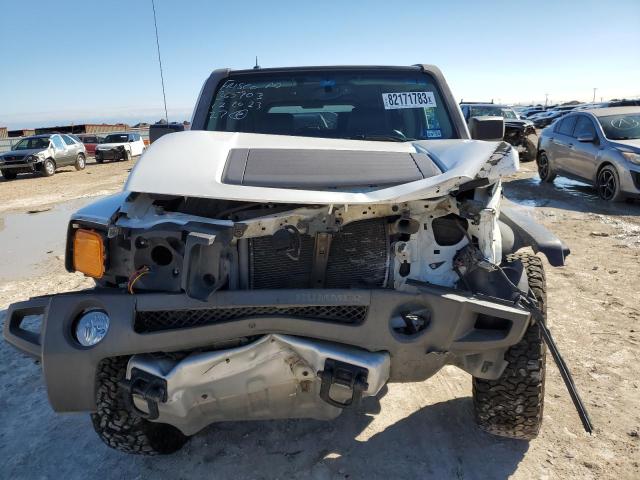 Photo 4 VIN: 5GTEN13E388174252 - HUMMER H3 