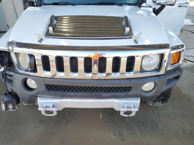 Photo 11 VIN: 5GTEN13E488102928 - HUMMER H3 