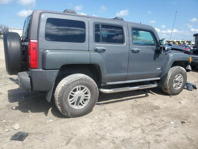 Photo 2 VIN: 5GTEN13E488130017 - HUMMER H3 