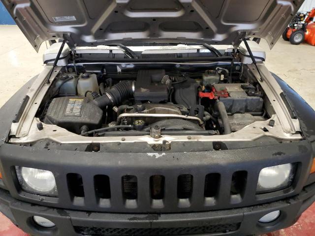 Photo 11 VIN: 5GTEN13E488140112 - HUMMER H3 