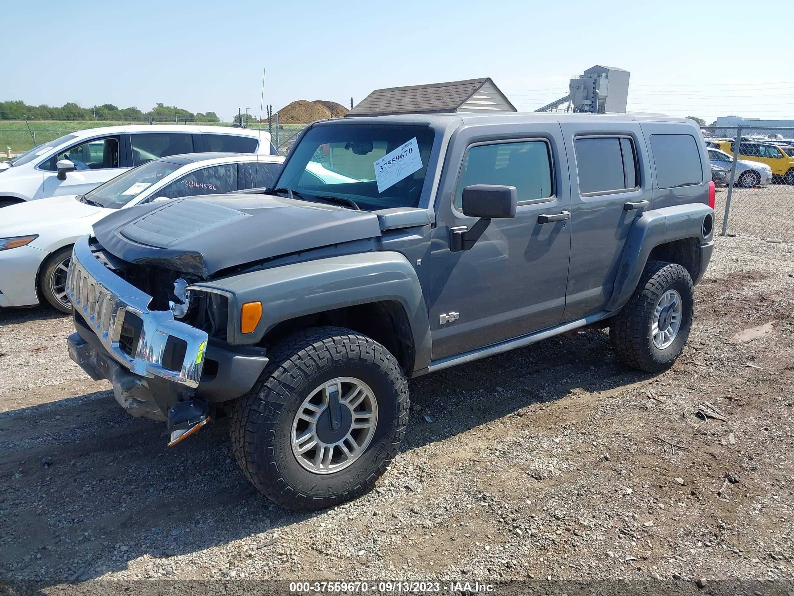 Photo 1 VIN: 5GTEN13E498120850 - HUMMER H3 