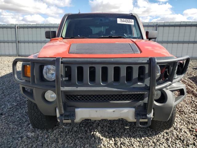 Photo 4 VIN: 5GTEN13E888113513 - HUMMER H3 