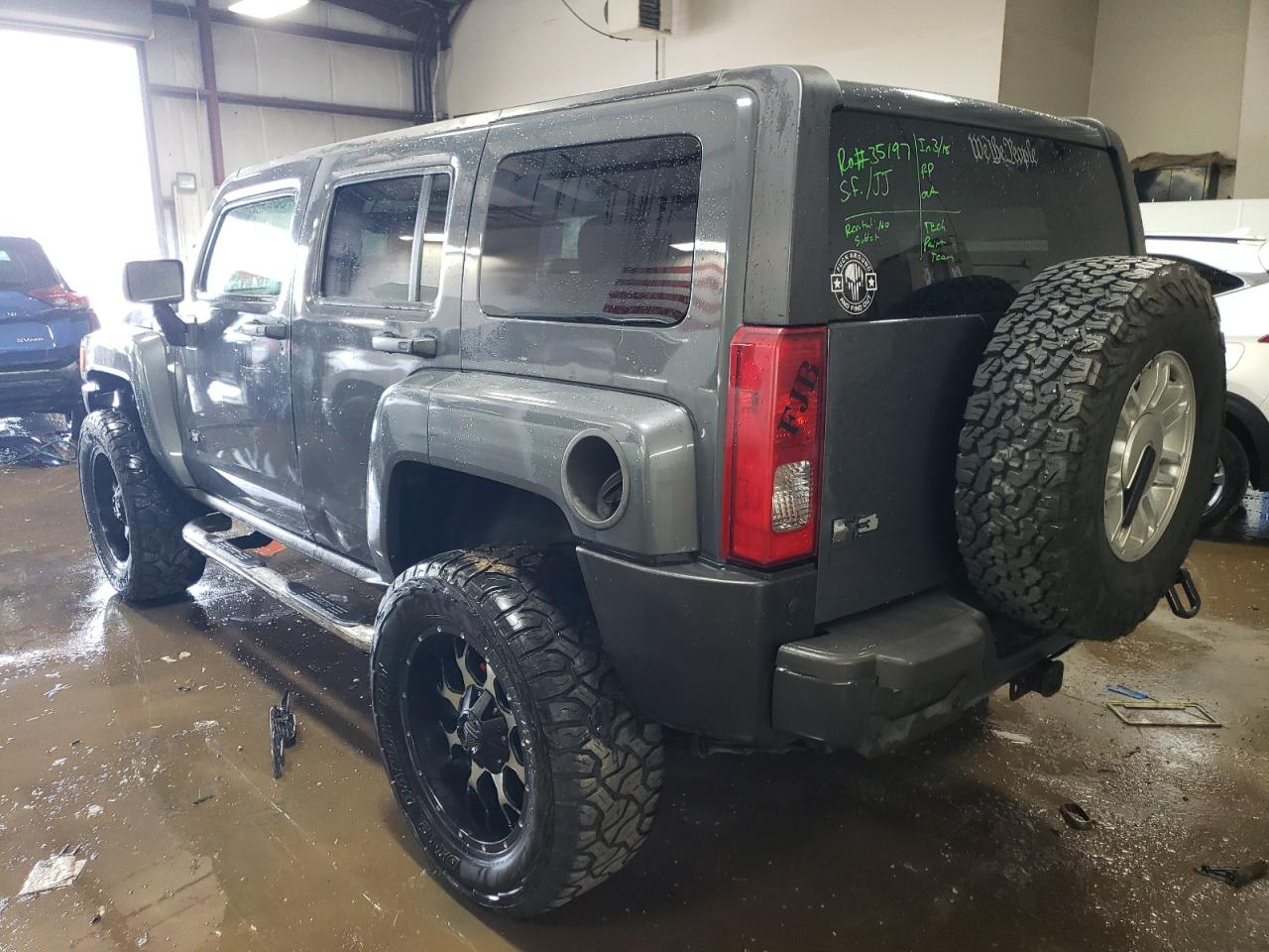 Photo 1 VIN: 5GTEN13E888115102 - HUMMER H3 