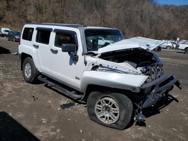 Photo 3 VIN: 5GTEN13E988131891 - HUMMER H3 