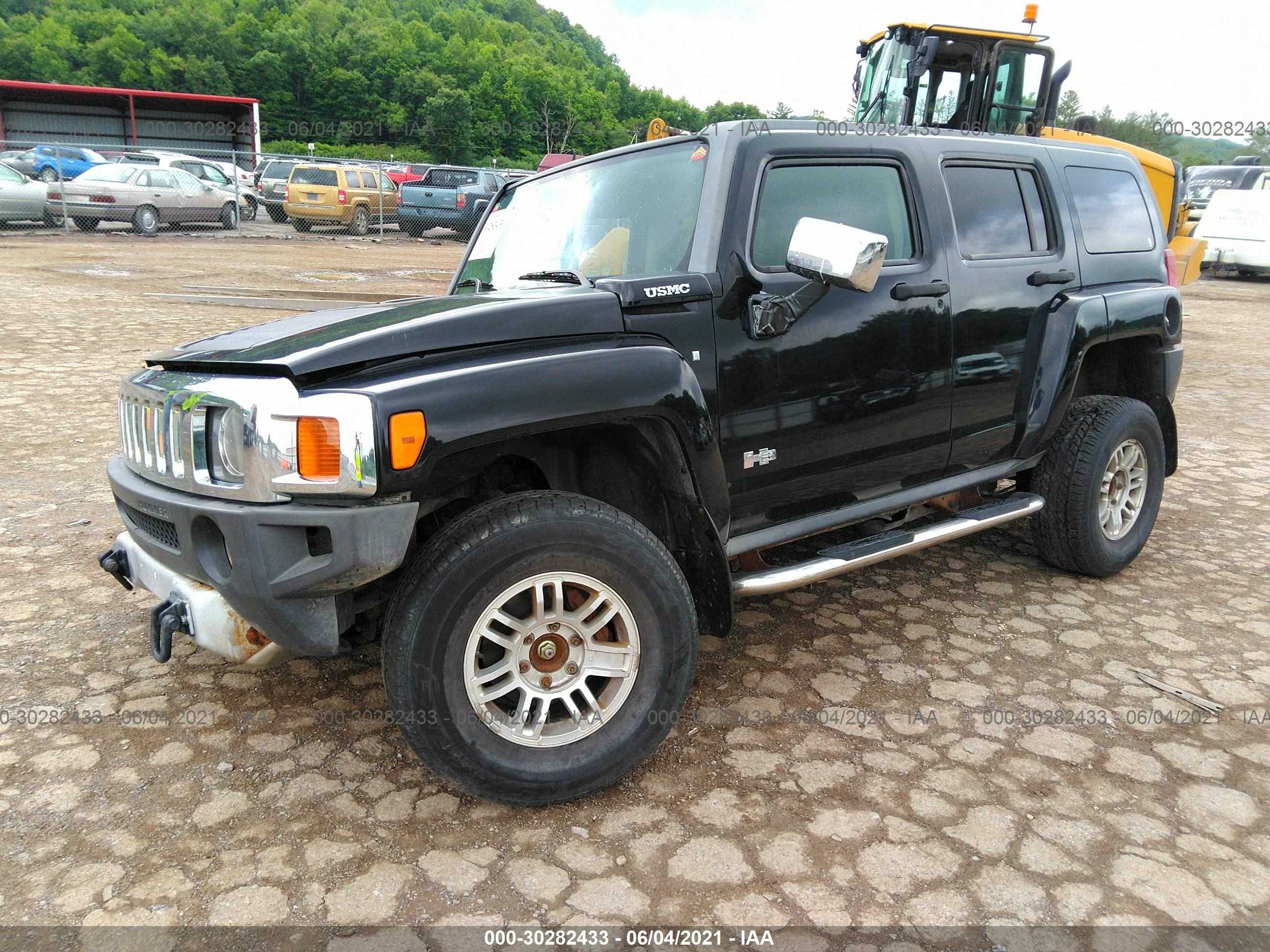 Photo 1 VIN: 5GTEN13E988155527 - HUMMER H3 