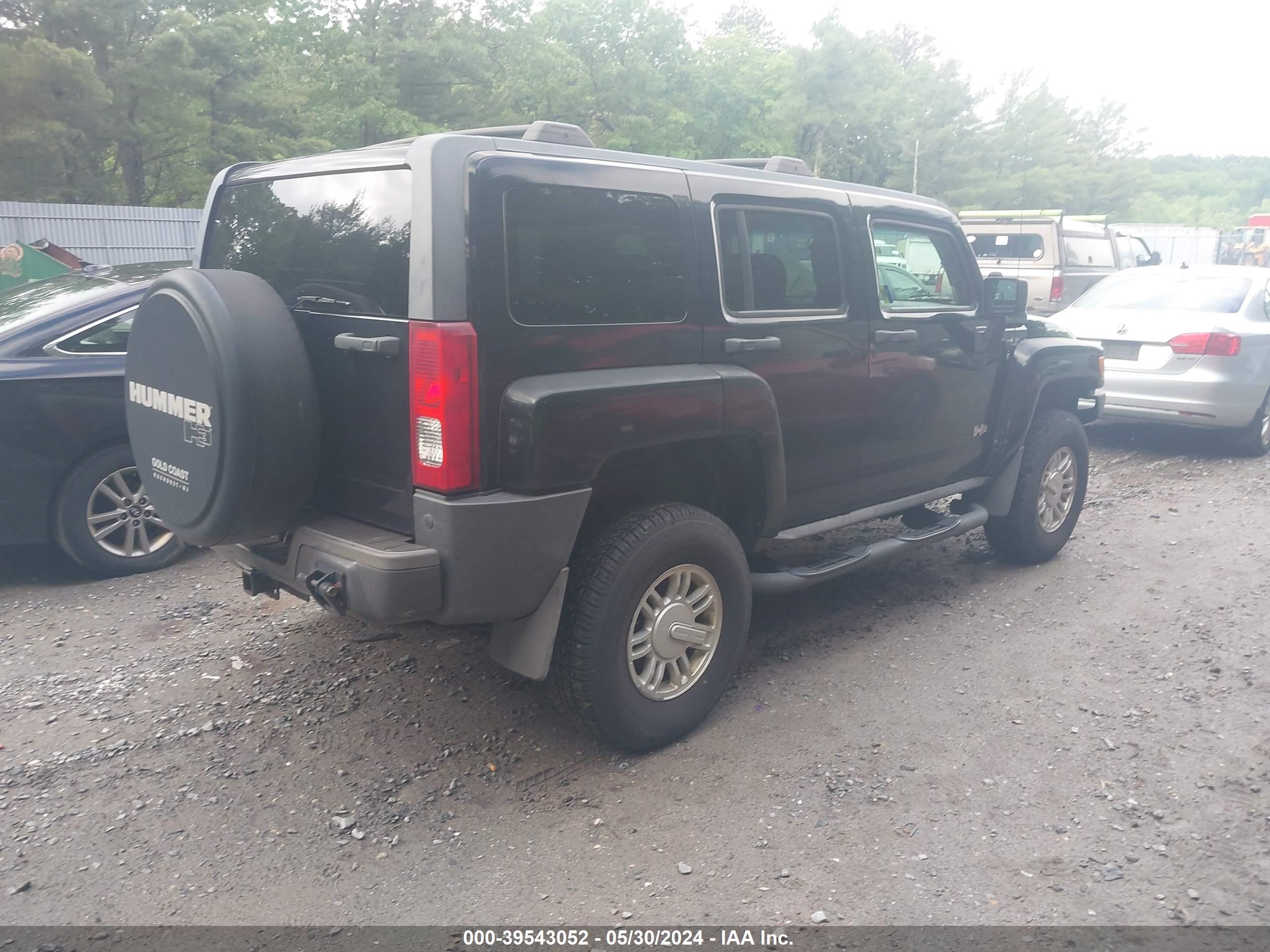 Photo 3 VIN: 5GTEN13EX88193848 - HUMMER NULL 