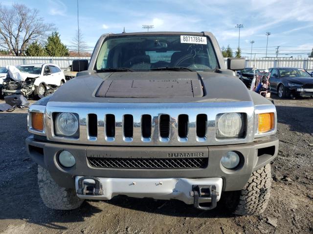 Photo 4 VIN: 5GTEN13EX98115734 - HUMMER H3 