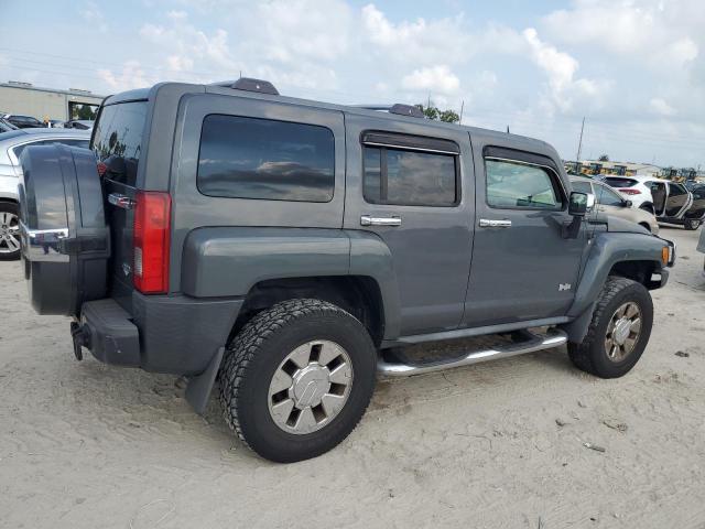 Photo 2 VIN: 5GTEN13L188145055 - HUMMER H3 ALPHA 