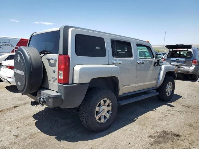 Photo 2 VIN: 5GTEN13L198122389 - HUMMER H3 ALPHA 