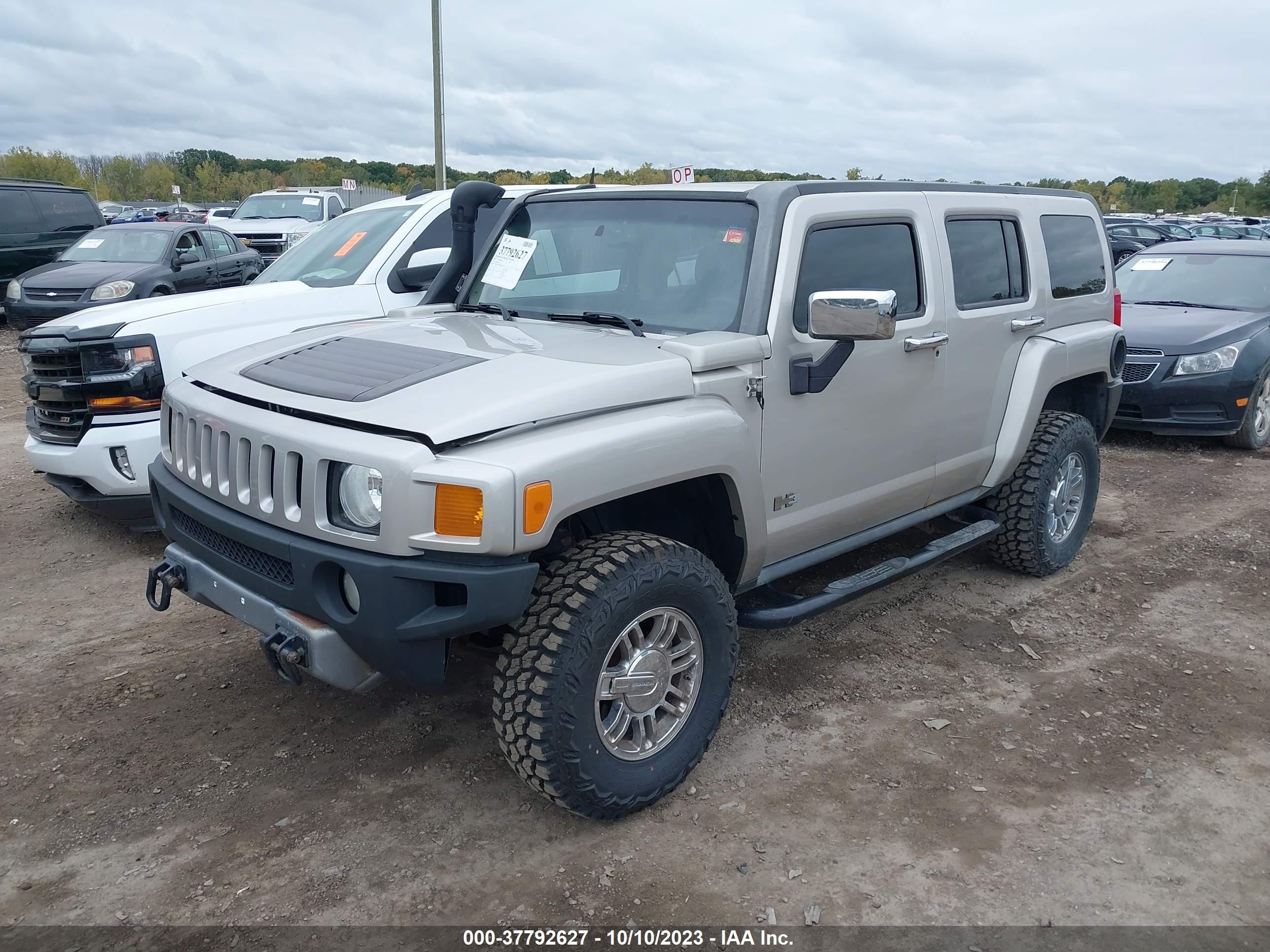 Photo 1 VIN: 5GTEN13L388135353 - HUMMER H3 