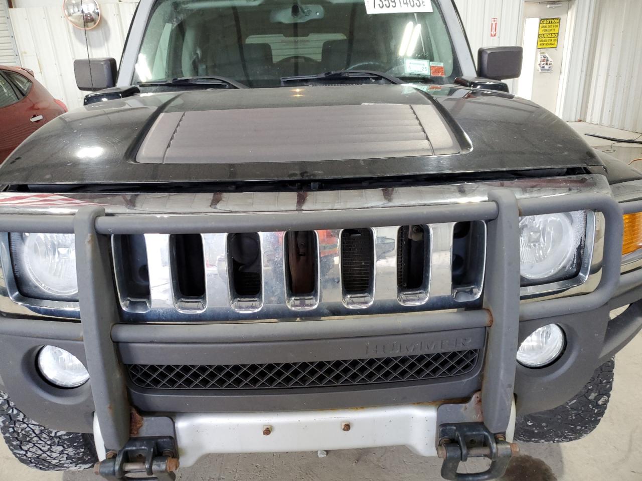 Photo 11 VIN: 5GTEN33EX88187639 - HUMMER H3 