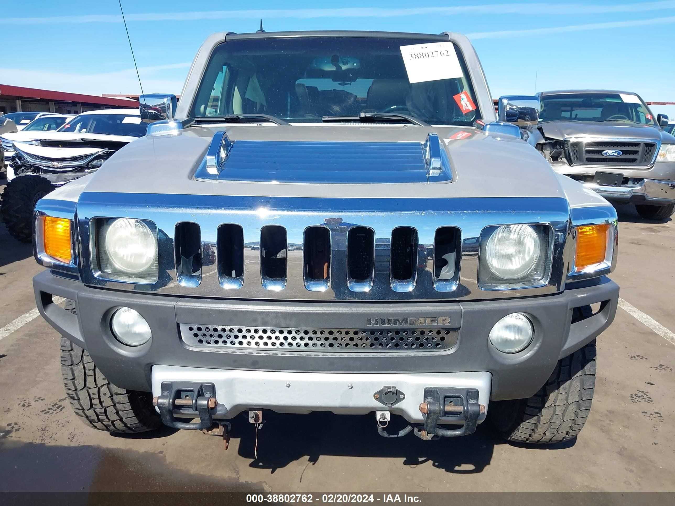 Photo 11 VIN: 5GTEN43E088190183 - HUMMER NULL 