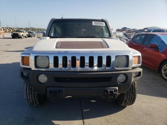 Photo 4 VIN: 5GTEN43E688192438 - HUMMER H3 LUXURY 