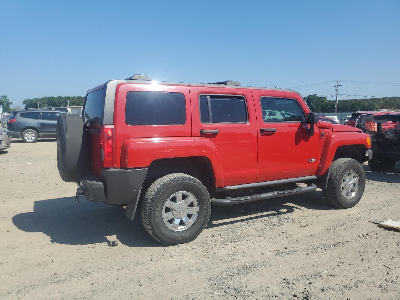 Photo 2 VIN: 5GTEN43E788198023 - HUMMER H3 