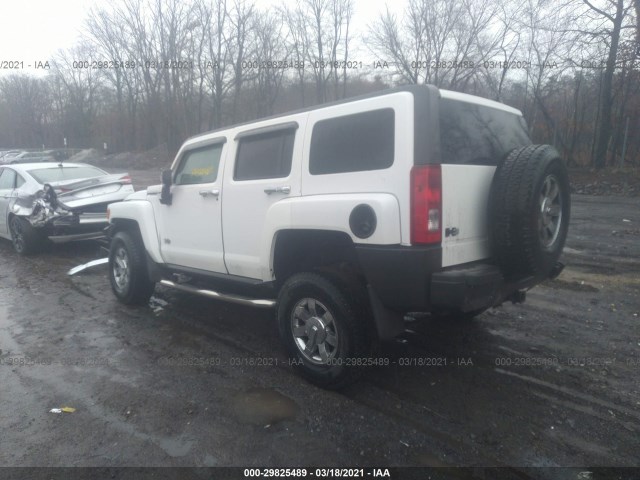 Photo 2 VIN: 5GTMNGEE0A8118884 - HUMMER H3 SUV 