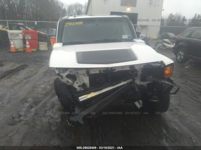 Photo 5 VIN: 5GTMNGEE0A8118884 - HUMMER H3 SUV 